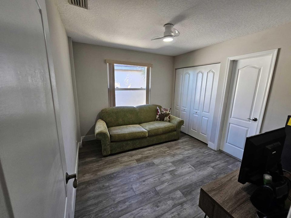 Active With Contract: $3,700 (4 beds, 2 baths, 2028 Square Feet)