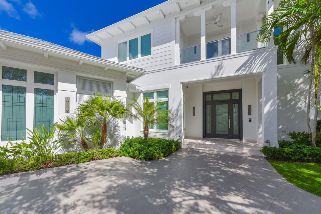 For Sale: $8,995,000 (4 beds, 4 baths, 5683 Square Feet)