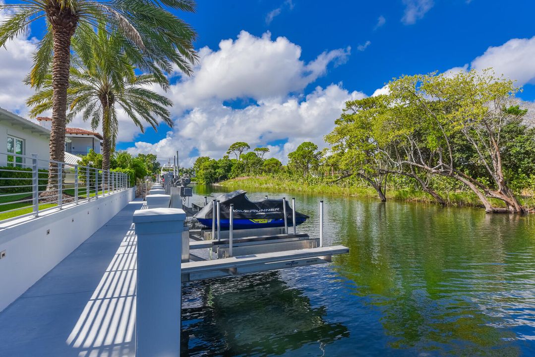 For Sale: $8,995,000 (4 beds, 4 baths, 5683 Square Feet)