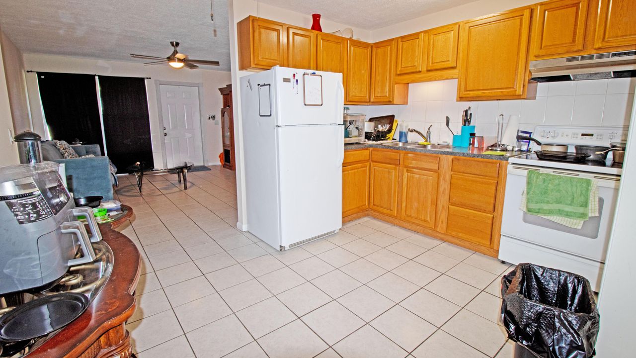 For Sale: $459,000 (0 beds, 0 baths, 1073 Square Feet)
