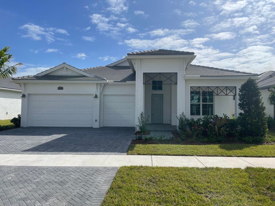 Recently Sold: $1,046,596 (3 beds, 3 baths, 2490 Square Feet)