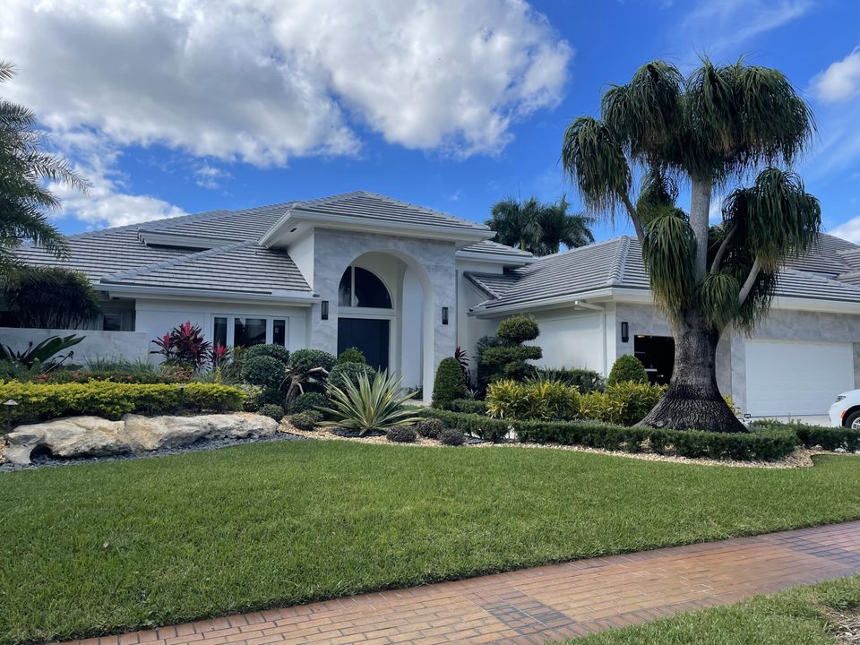 Recently Sold: $4,500,000 (4 beds, 5 baths, 4293 Square Feet)