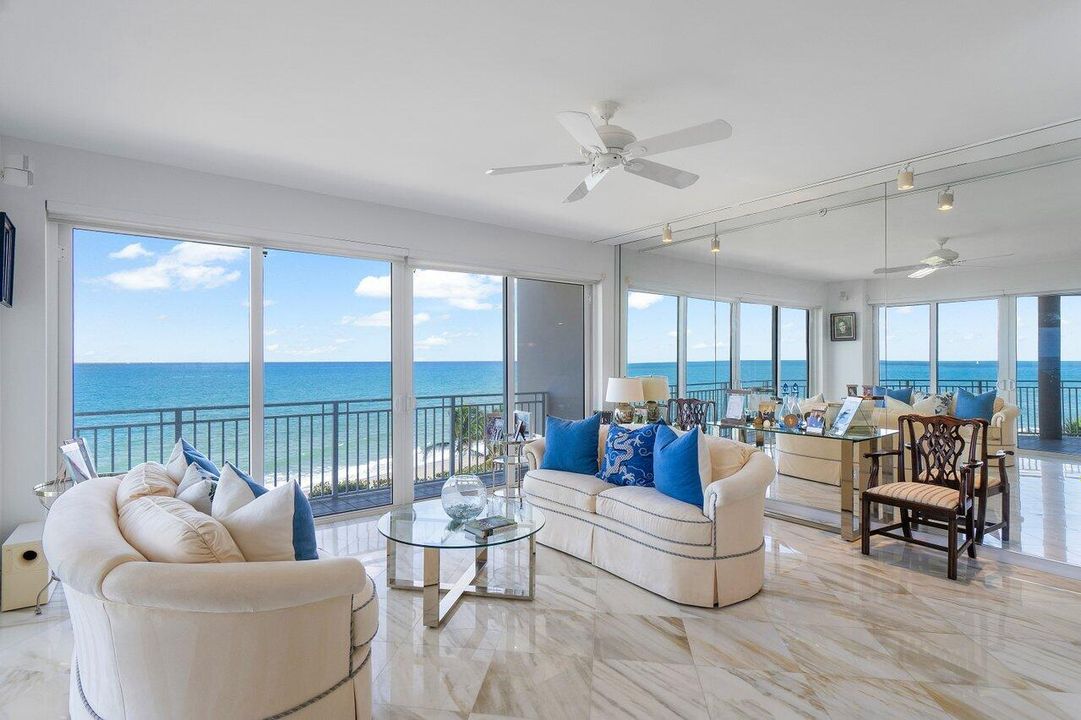 Active With Contract: $1,995,000 (3 beds, 2 baths, 2200 Square Feet)