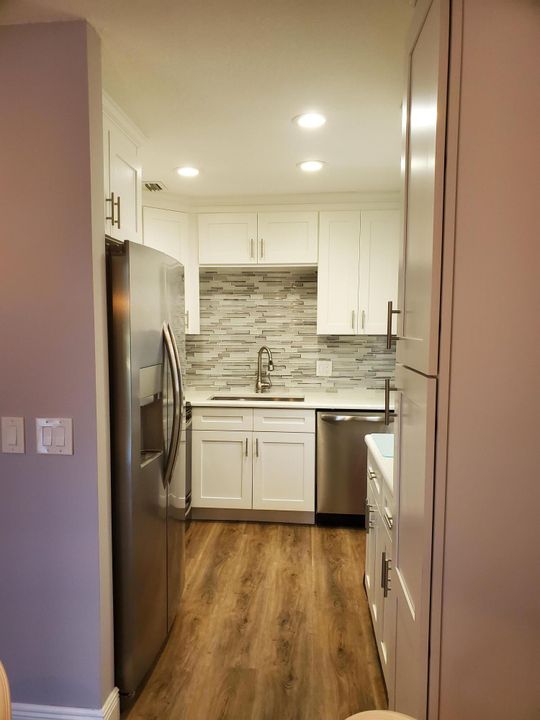 Recently Rented: $1,550 (1 beds, 1 baths, 747 Square Feet)