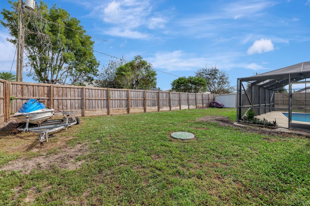 Active With Contract: $495,000 (3 beds, 2 baths, 2010 Square Feet)