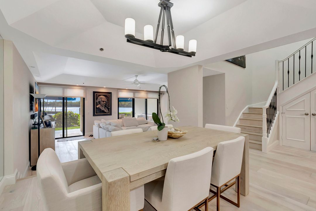 For Sale: $1,995,000 (3 beds, 2 baths, 1899 Square Feet)