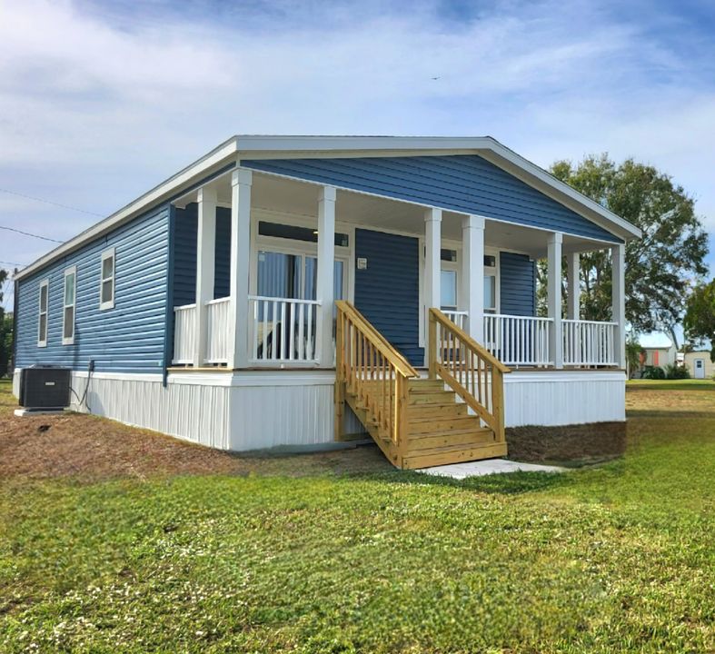 Recently Sold: $309,000 (3 beds, 2 baths, 1227 Square Feet)