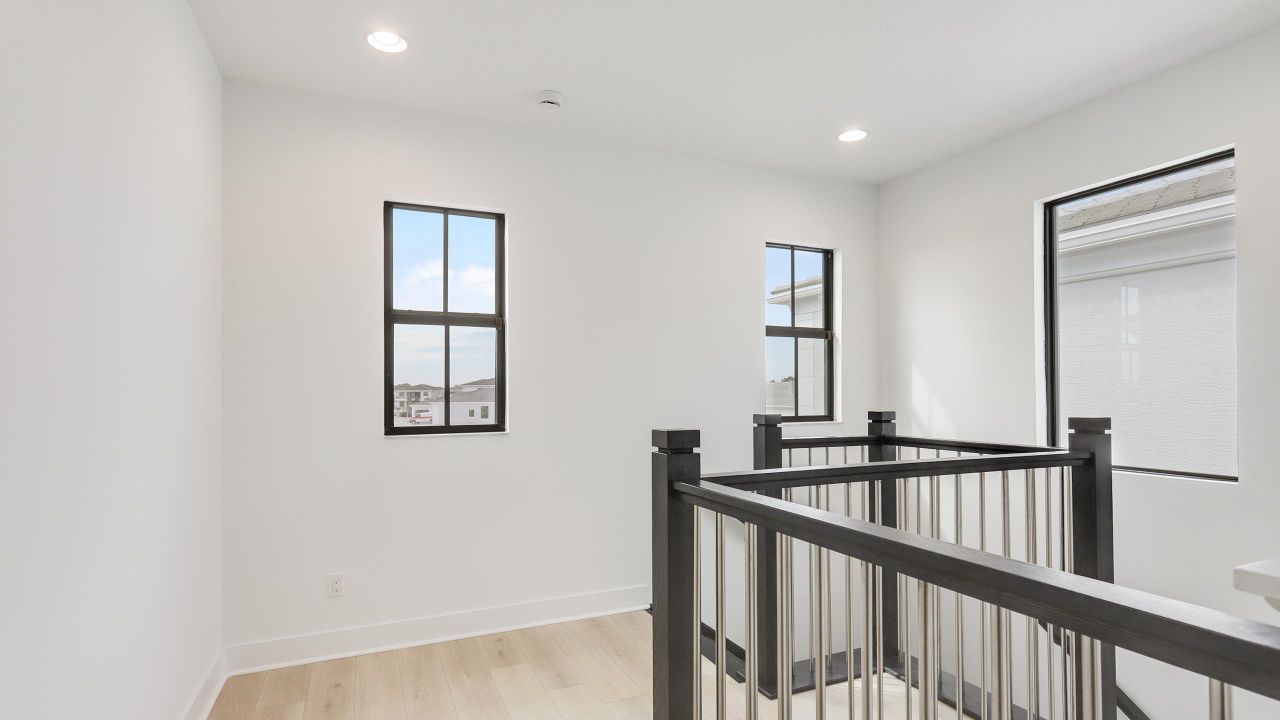 Active With Contract: $1,399,990 (3 beds, 3 baths, 3144 Square Feet)