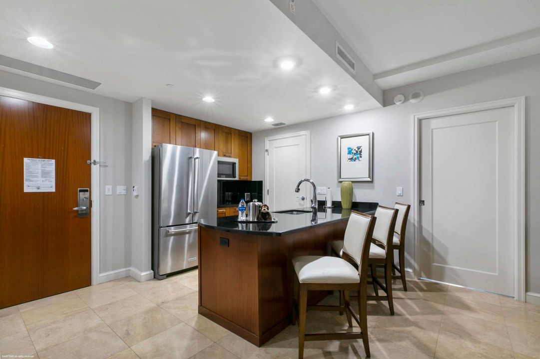 Active With Contract: $875,000 (2 beds, 2 baths, 1253 Square Feet)