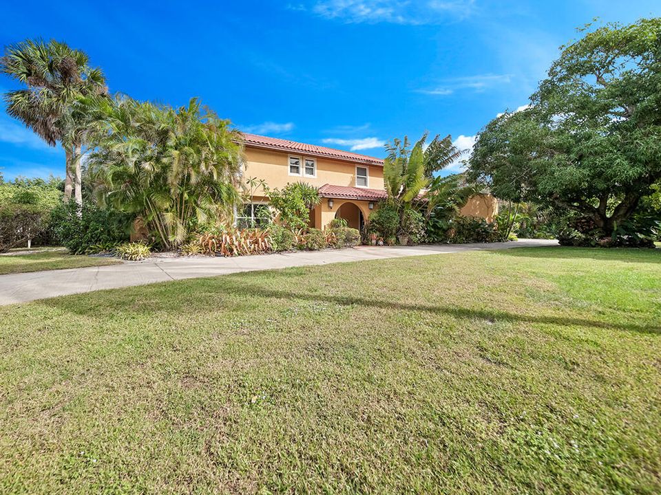 Active With Contract: $1,200,000 (4 beds, 3 baths, 3468 Square Feet)