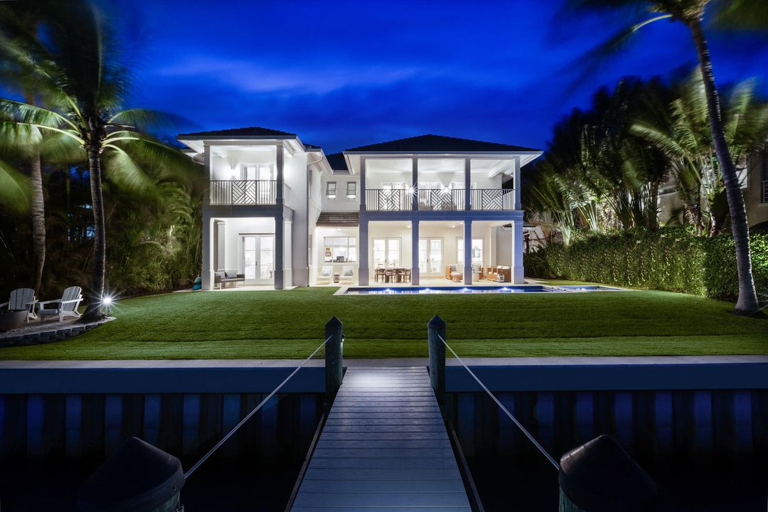 Recently Sold: $7,750,000 (4 beds, 4 baths, 4080 Square Feet)