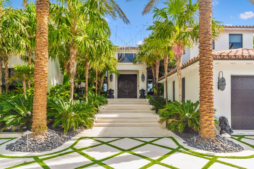 Recently Sold: $22,500,000 (5 beds, 7 baths, 5883 Square Feet)