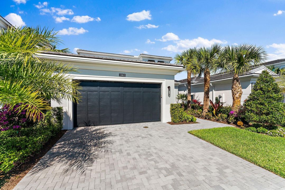 Active With Contract: $1,800,000 (4 beds, 4 baths, 3162 Square Feet)