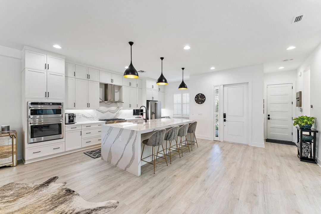 Active With Contract: $1,800,000 (4 beds, 4 baths, 3162 Square Feet)