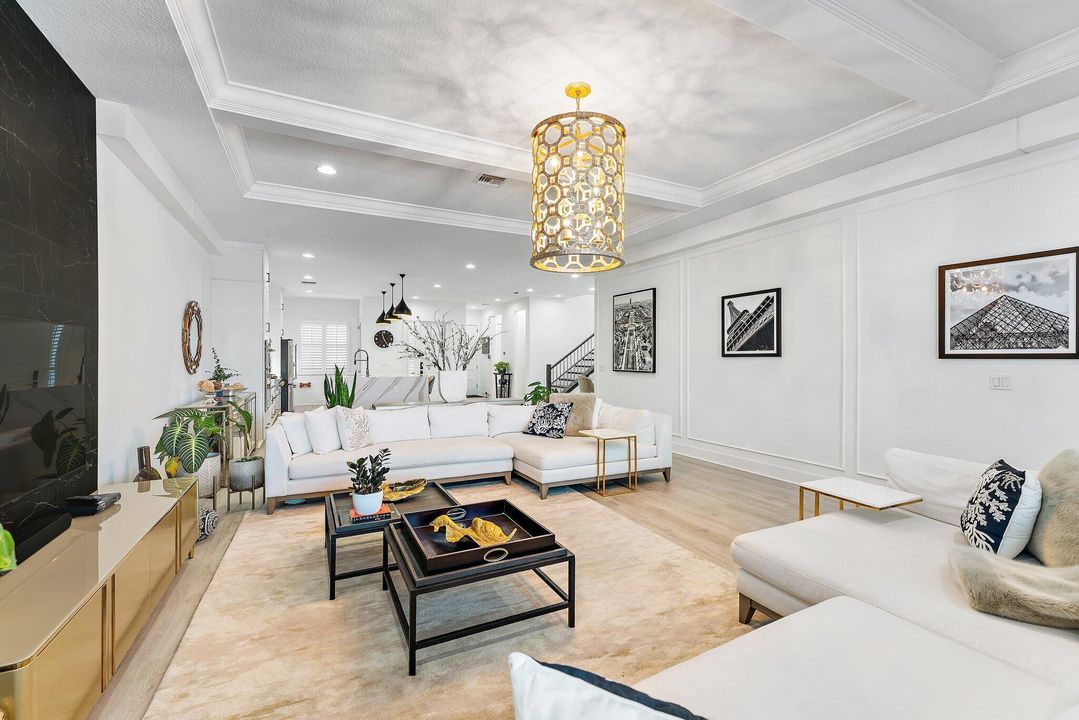 Active With Contract: $1,800,000 (4 beds, 4 baths, 3162 Square Feet)