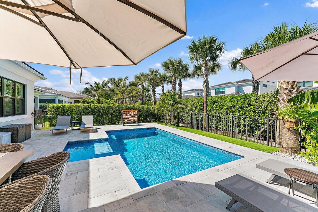 Active With Contract: $1,800,000 (4 beds, 4 baths, 3162 Square Feet)