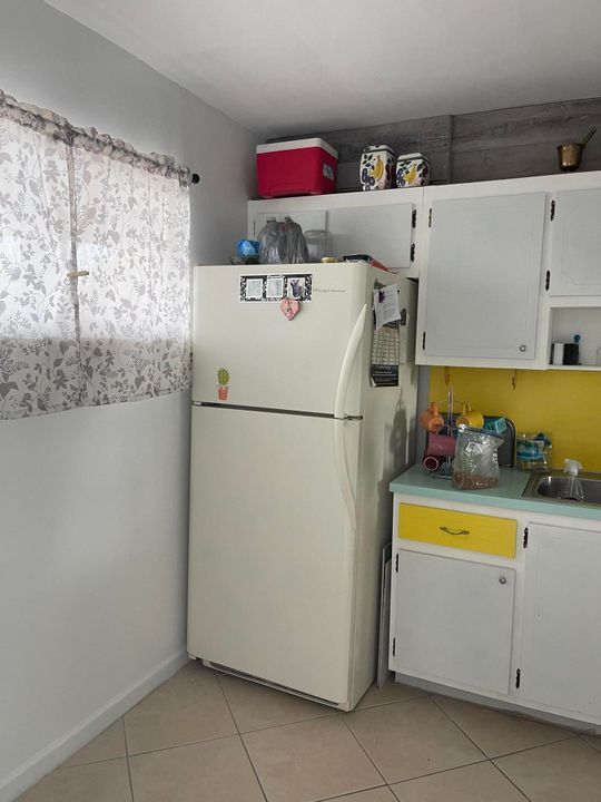 Activo con contrato: $78,500 (2 camas, 1 baños, 894 Pies cuadrados)