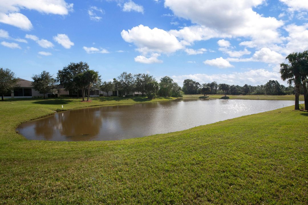 For Sale: $375,000 (3 beds, 2 baths, 2009 Square Feet)