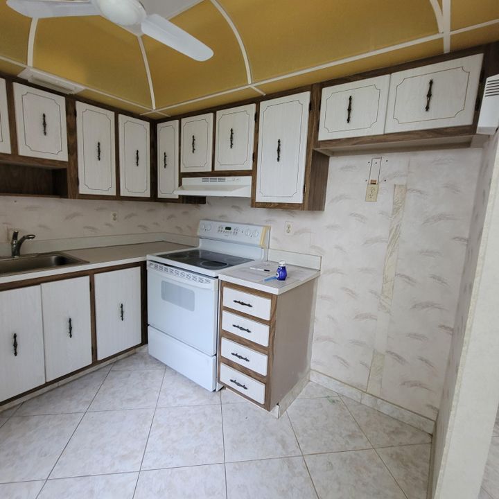 En Venta: $99,450 (2 camas, 2 baños, 907 Pies cuadrados)