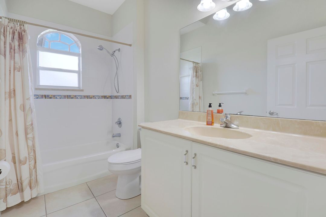 For Sale: $435,000 (3 beds, 2 baths, 1821 Square Feet)