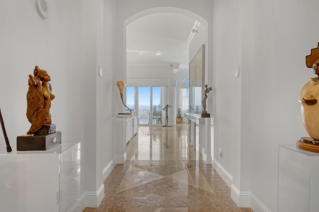 Active With Contract: $4,590,000 (4 beds, 4 baths, 3899 Square Feet)