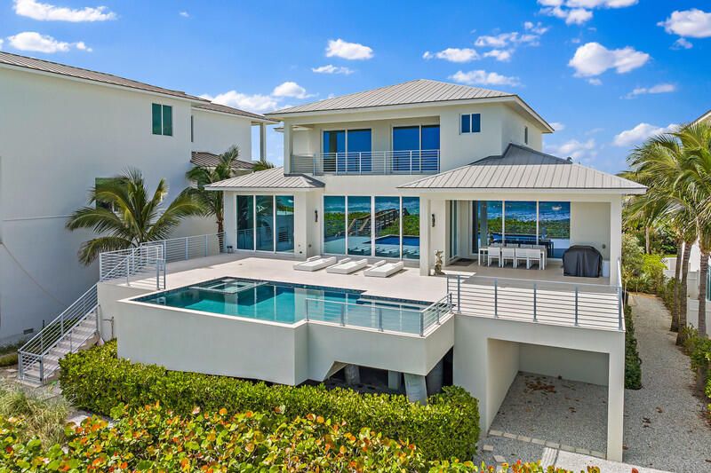 Recently Sold: $6,988,000 (5 beds, 5 baths, 4682 Square Feet)