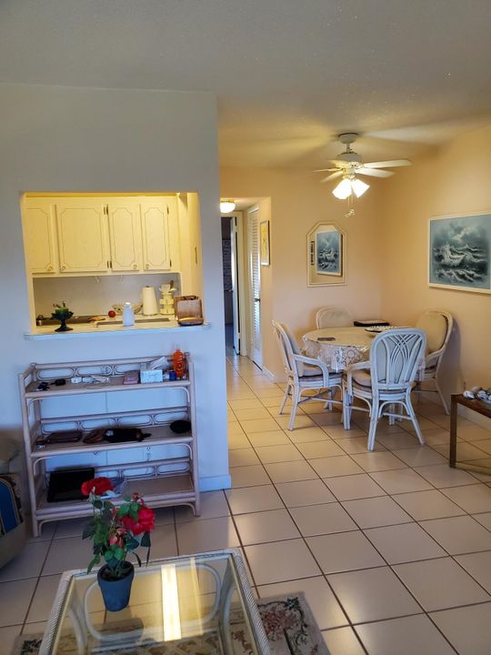 For Sale: $84,000 (1 beds, 1 baths, 570 Square Feet)