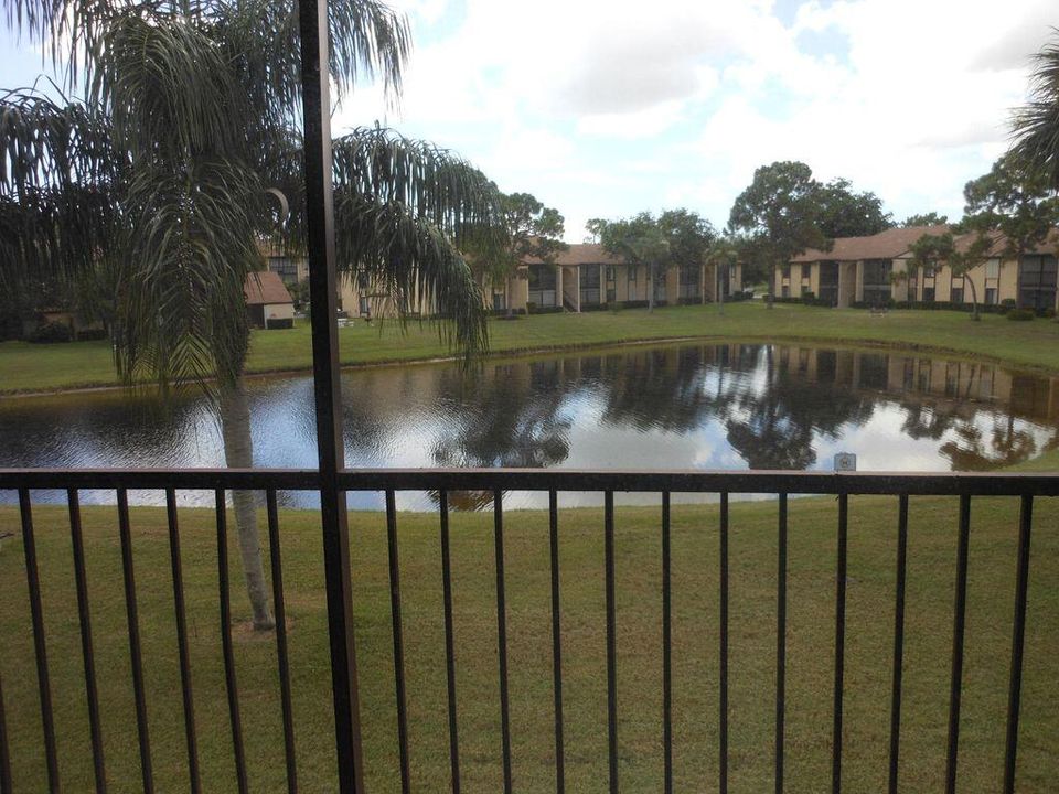 Recently Rented: $1,695 (2 beds, 2 baths, 1064 Square Feet)