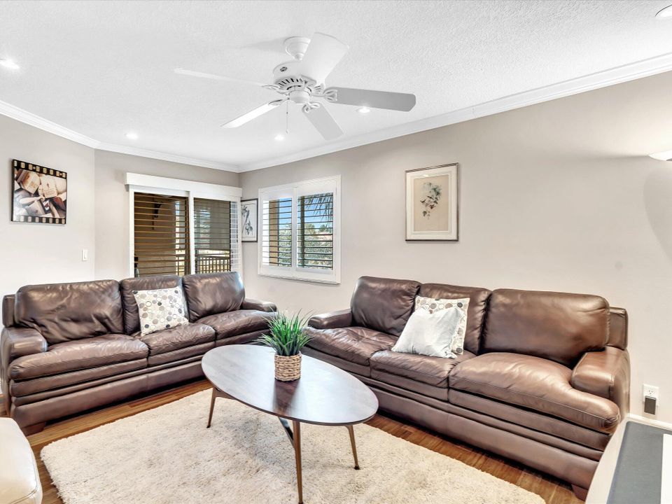 Active With Contract: $499,000 (3 beds, 2 baths, 1625 Square Feet)