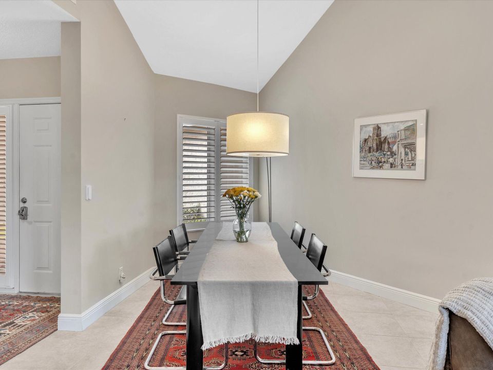 Active With Contract: $499,000 (3 beds, 2 baths, 1625 Square Feet)