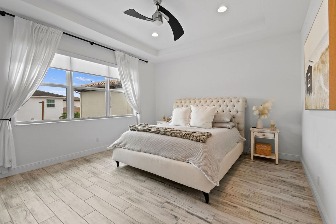 Active With Contract: $1,449,000 (3 beds, 3 baths, 2890 Square Feet)