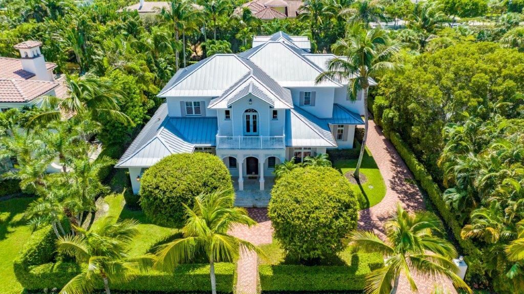 Recently Sold: $6,250,000 (5 beds, 6 baths, 5717 Square Feet)