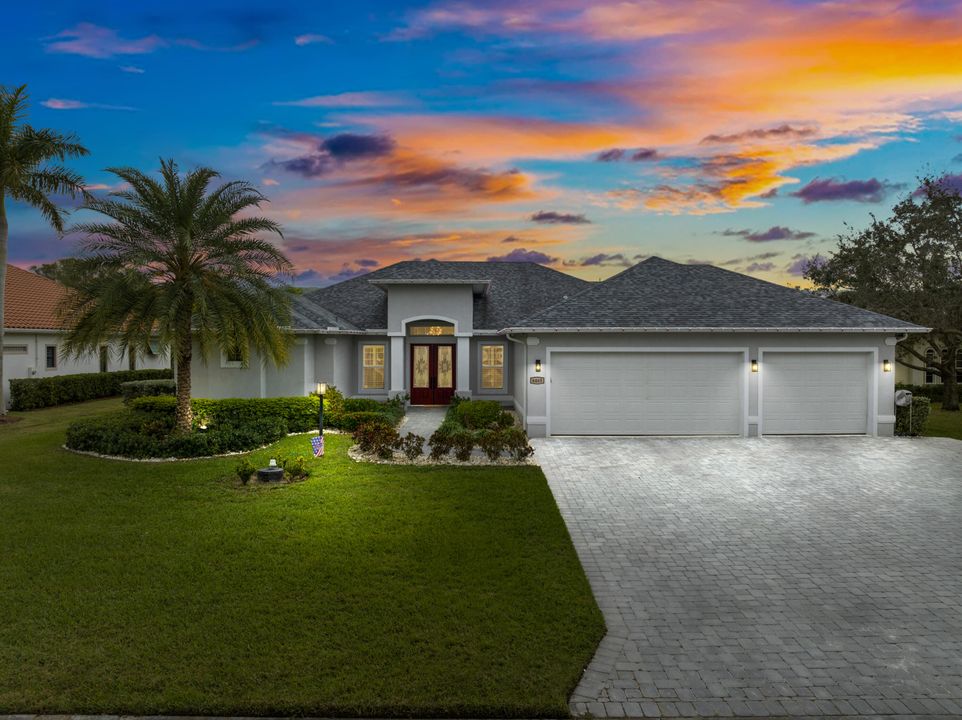 Recently Sold: $1,499,000 (4 beds, 3 baths, 3202 Square Feet)