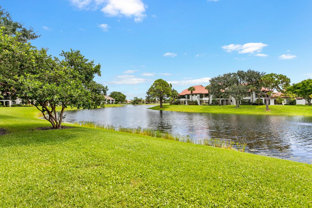 Под контрактом: $7,500 (2 спален, 2 ванн, 1478 Квадратных фут)