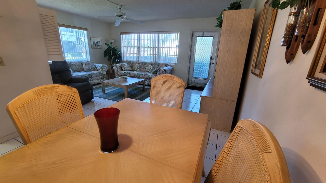 Active With Contract: $84,900 (1 beds, 1 baths, 702 Square Feet)