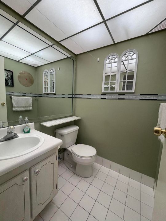 待售: $122,000 (1 贝兹, 1 浴室, 720 平方英尺)