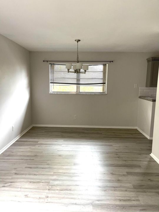 For Rent: $1,700 (2 beds, 2 baths, 1170 Square Feet)