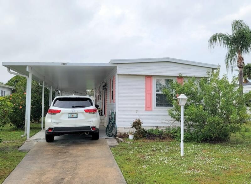 Recently Sold: $124,990 (2 beds, 2 baths, 840 Square Feet)