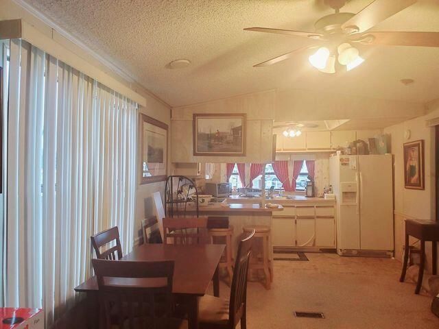 For Sale: $115,500 (1 beds, 1 baths, 485 Square Feet)