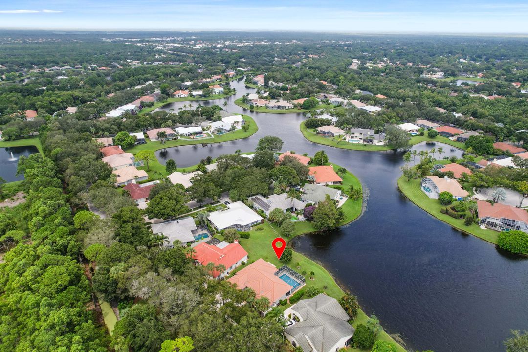 Active With Contract: $1,099,000 (3 beds, 2 baths, 1961 Square Feet)