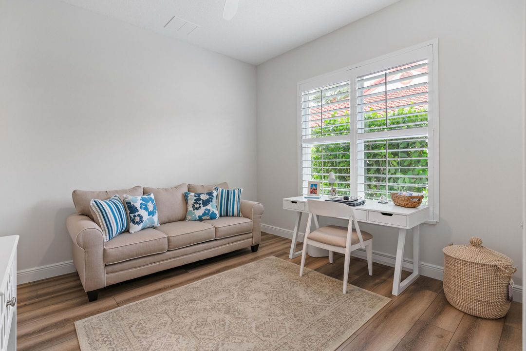 Active With Contract: $1,099,000 (3 beds, 2 baths, 1961 Square Feet)