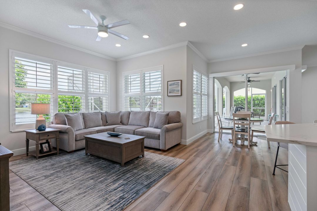 Active With Contract: $1,099,000 (3 beds, 2 baths, 1961 Square Feet)