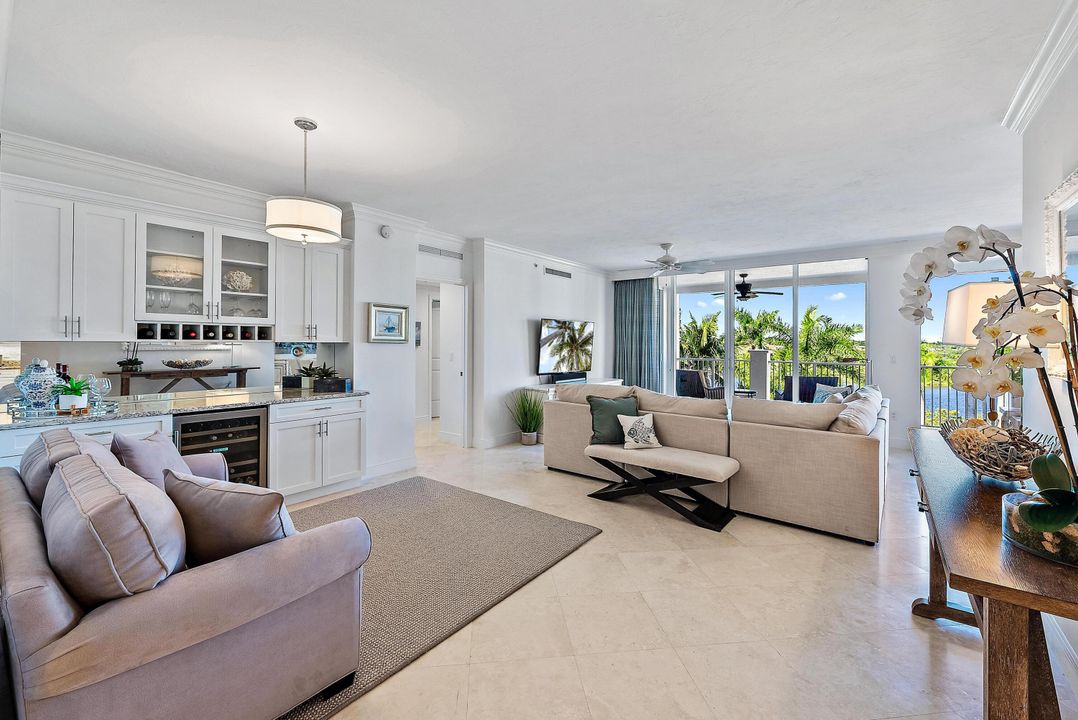 Active With Contract: $1,795,000 (3 beds, 3 baths, 2259 Square Feet)