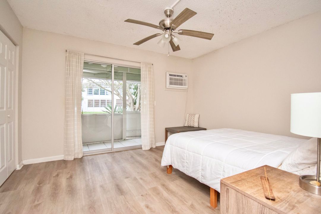 For Sale: $120,000 (1 beds, 1 baths, 585 Square Feet)