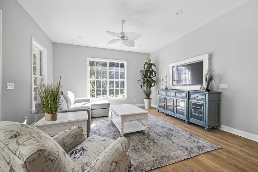 Active With Contract: $1,600,000 (3 beds, 2 baths, 2629 Square Feet)