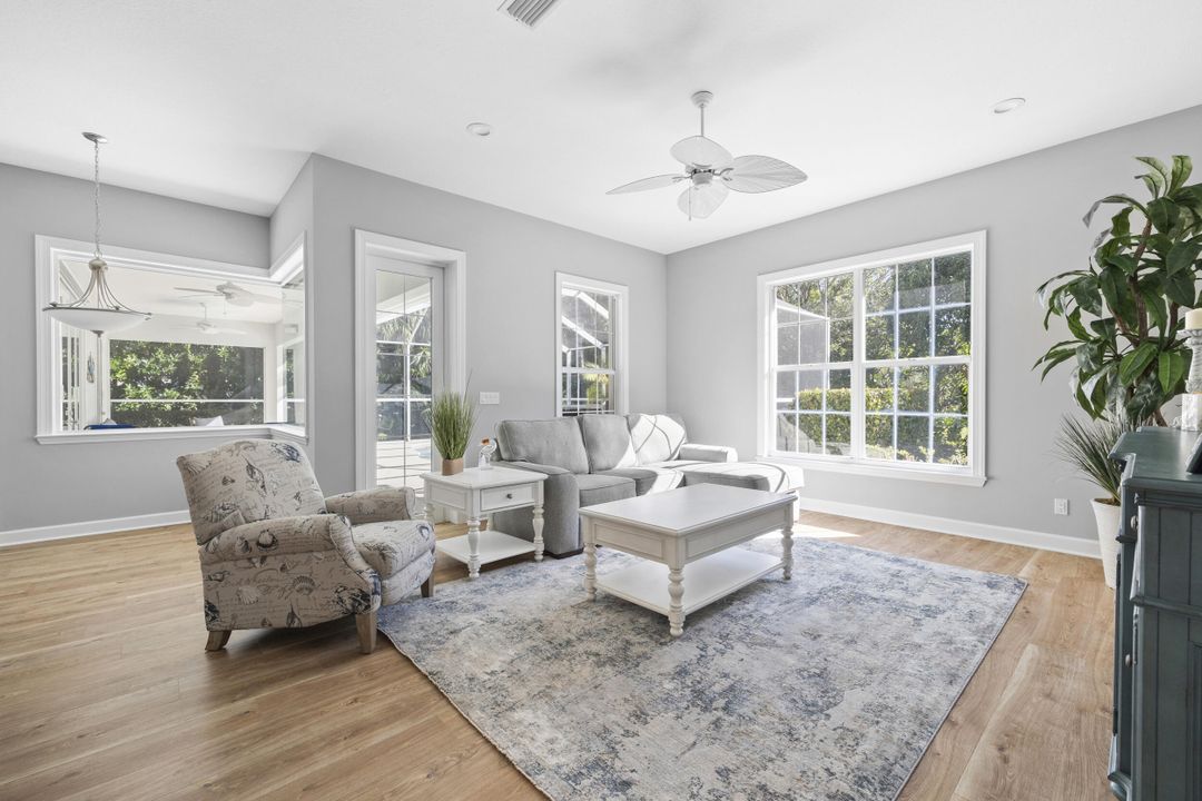 Active With Contract: $1,600,000 (3 beds, 2 baths, 2629 Square Feet)