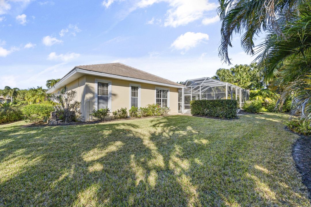 Active With Contract: $1,600,000 (3 beds, 2 baths, 2629 Square Feet)