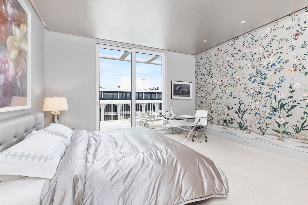 Active With Contract: $6,950,000 (2 beds, 2 baths, 2003 Square Feet)