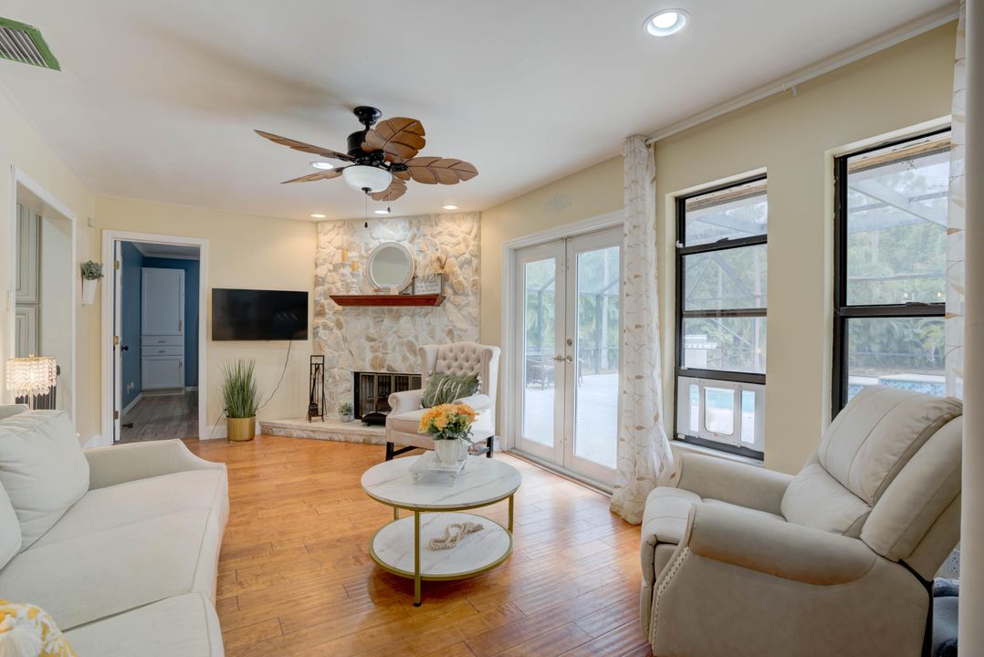 Active With Contract: $735,900 (4 beds, 2 baths, 1645 Square Feet)