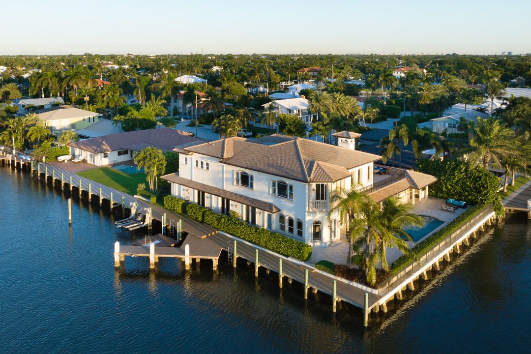 待售: $8,999,999 (4 贝兹, 3 浴室, 5761 平方英尺)